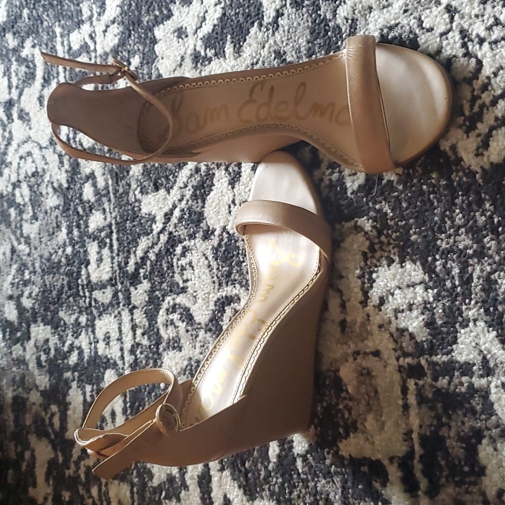 Sam Edelman Nude Wedges